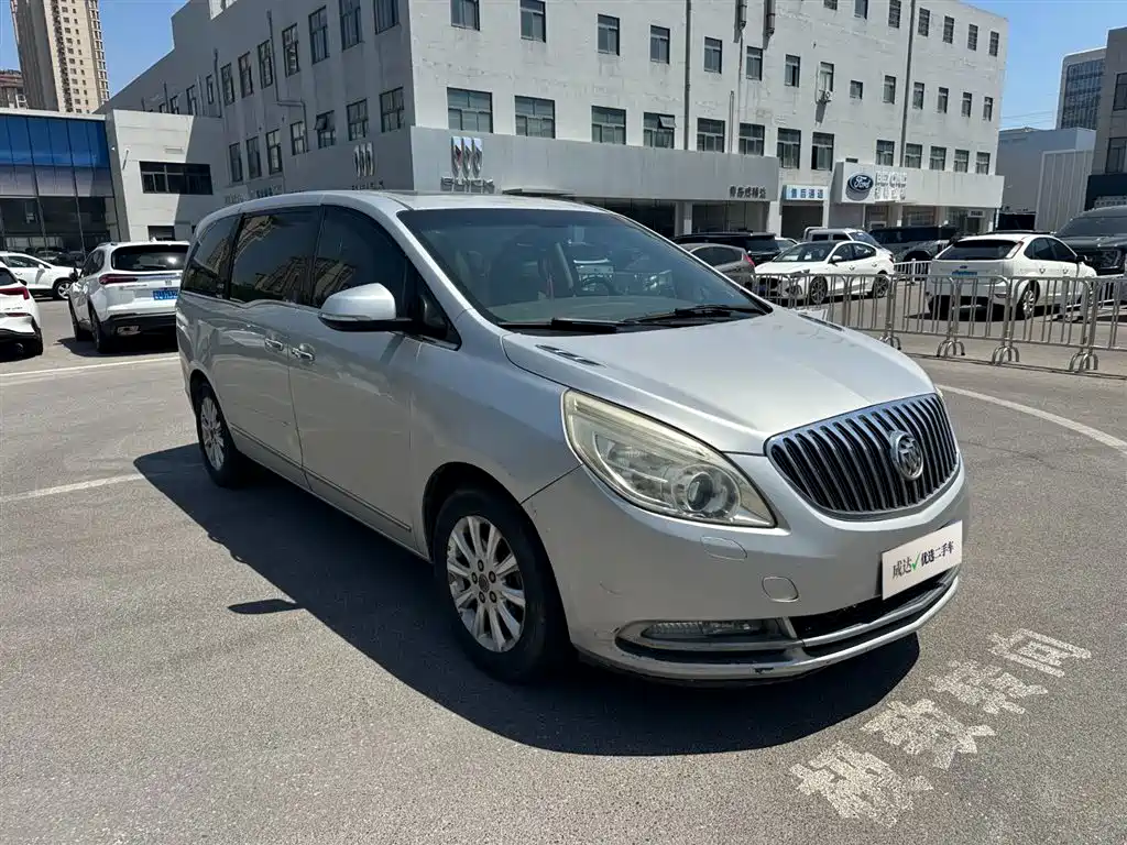 Buick GL8 2013