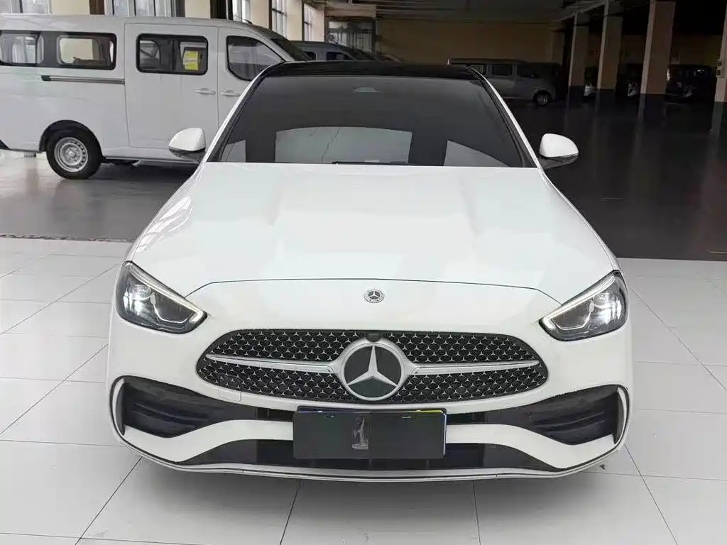 Mercedes-Benz C-Class — миниатюра 2