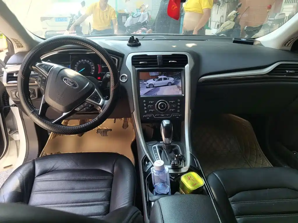 Ford Mondeo — миниатюра 5