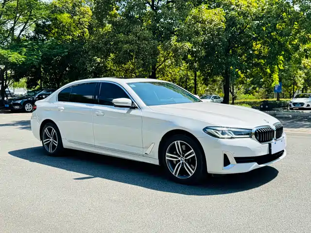 BMW  5 SERIES 2021