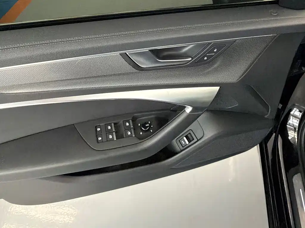 Audi A6L — миниатюра 20