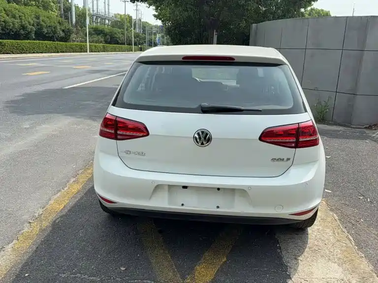 Volkswagen Golf — миниатюра 5