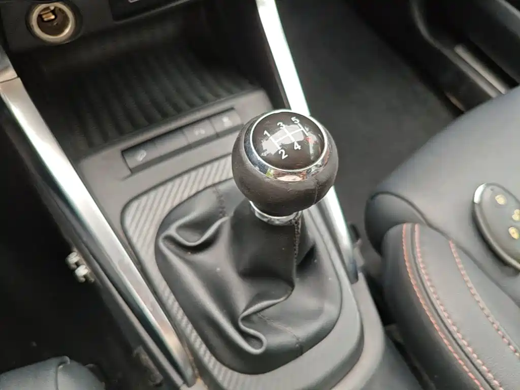 BYD Yuan — миниатюра 14
