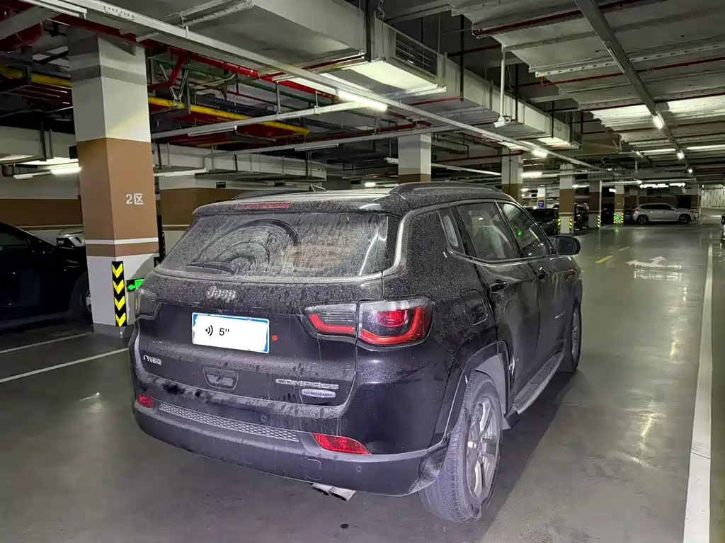 Jeep Compass — миниатюра 5