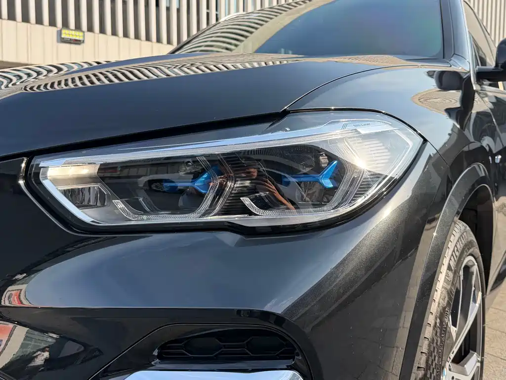 BMW X5 2022 xDrive 40Li M Sport