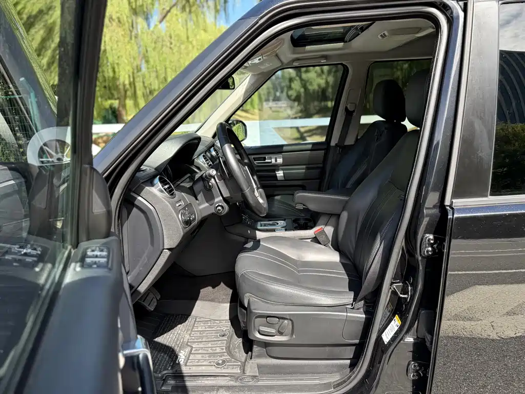 Land Rover Discovery — миниатюра 9