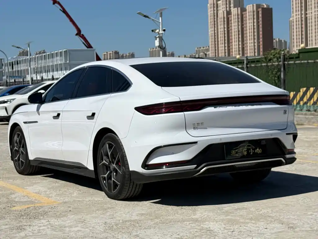 BYD Han — миниатюра 11