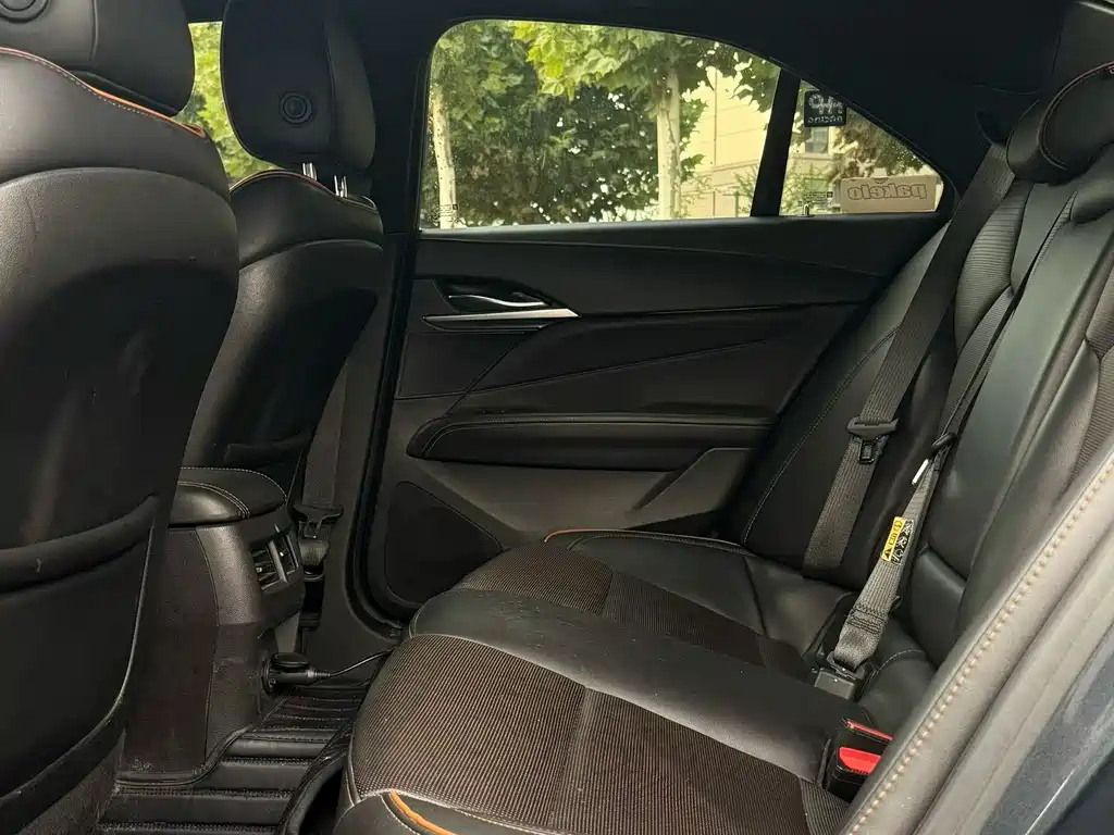 Cadillac CT4 — миниатюра 8