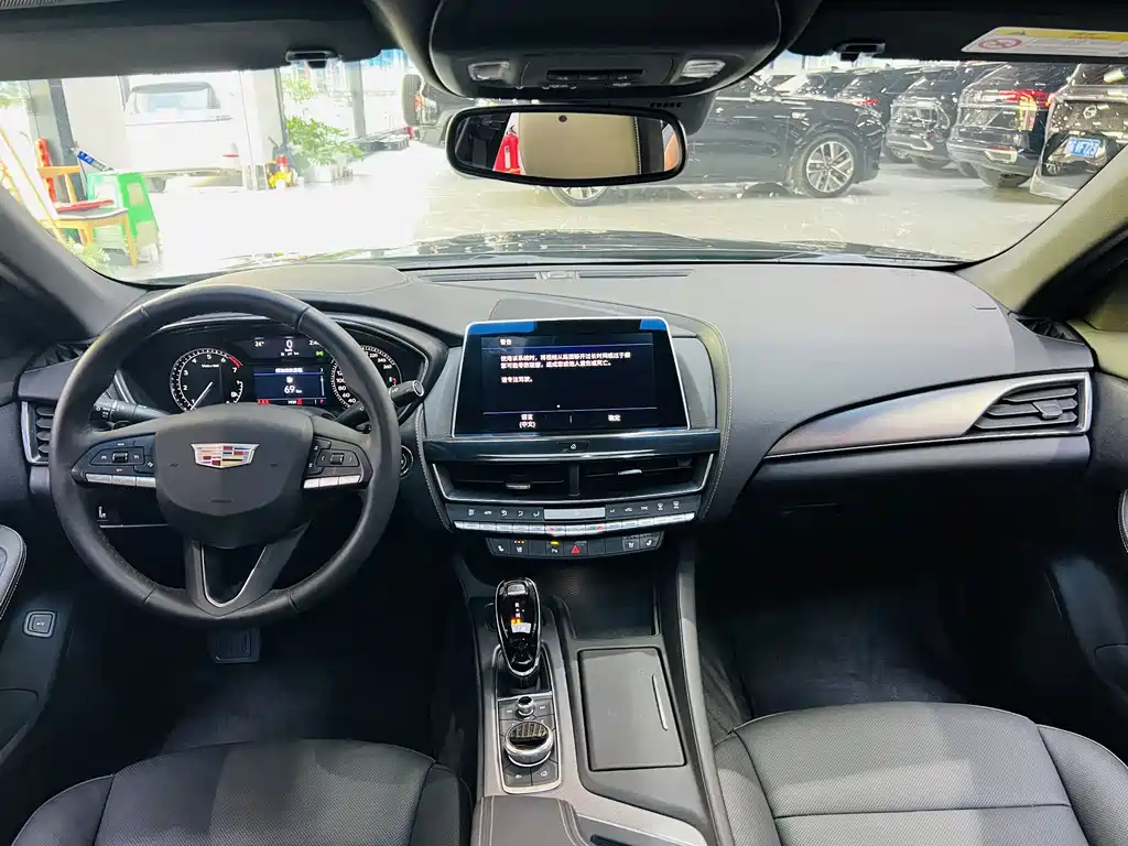 Cadillac CT5 — миниатюра 14