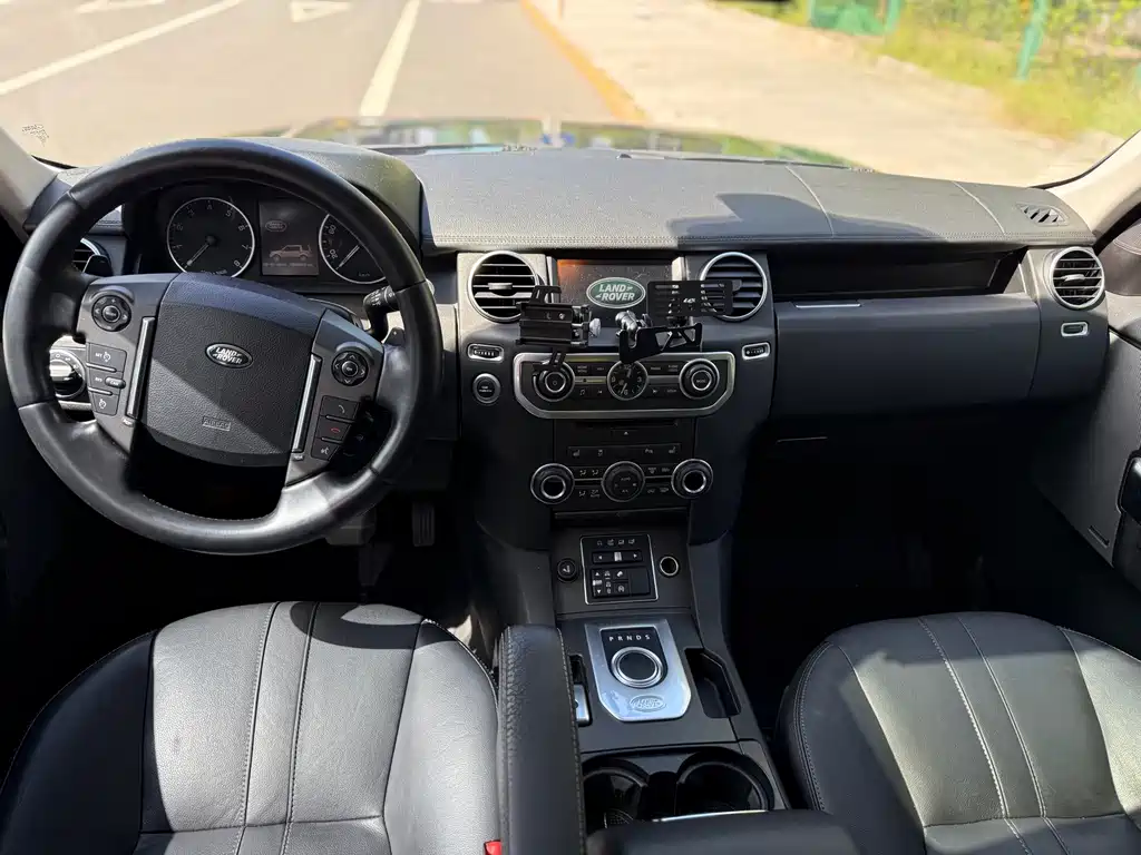 Land Rover Discovery — миниатюра 13