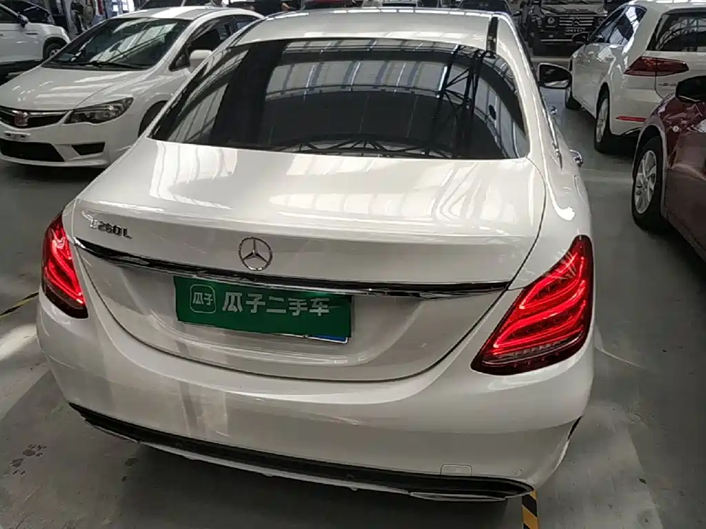 Mercedes-Benz C-Class — миниатюра 6