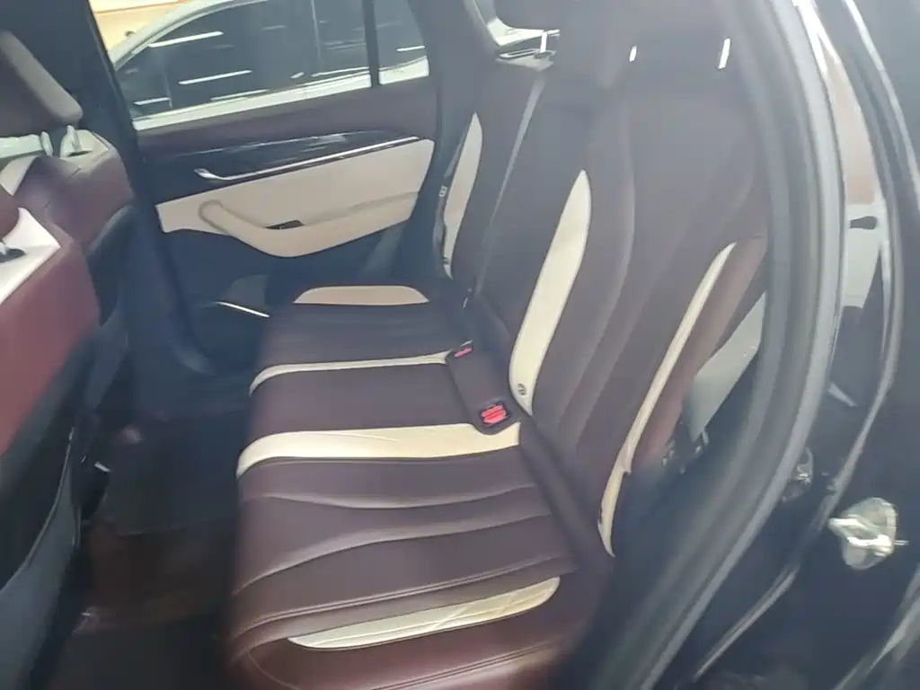 Geely Xingyue L — миниатюра 17