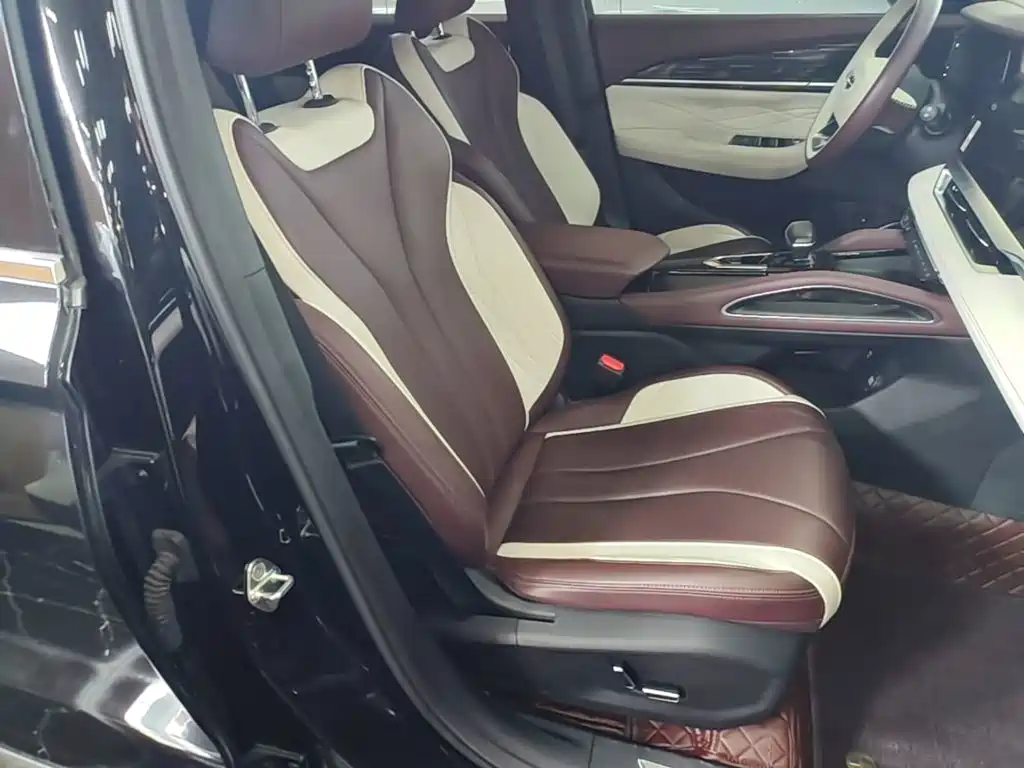 Geely Xingyue L — миниатюра 25
