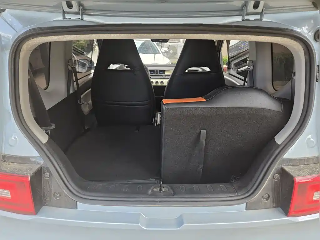 Wuling MINIEV — миниатюра 20