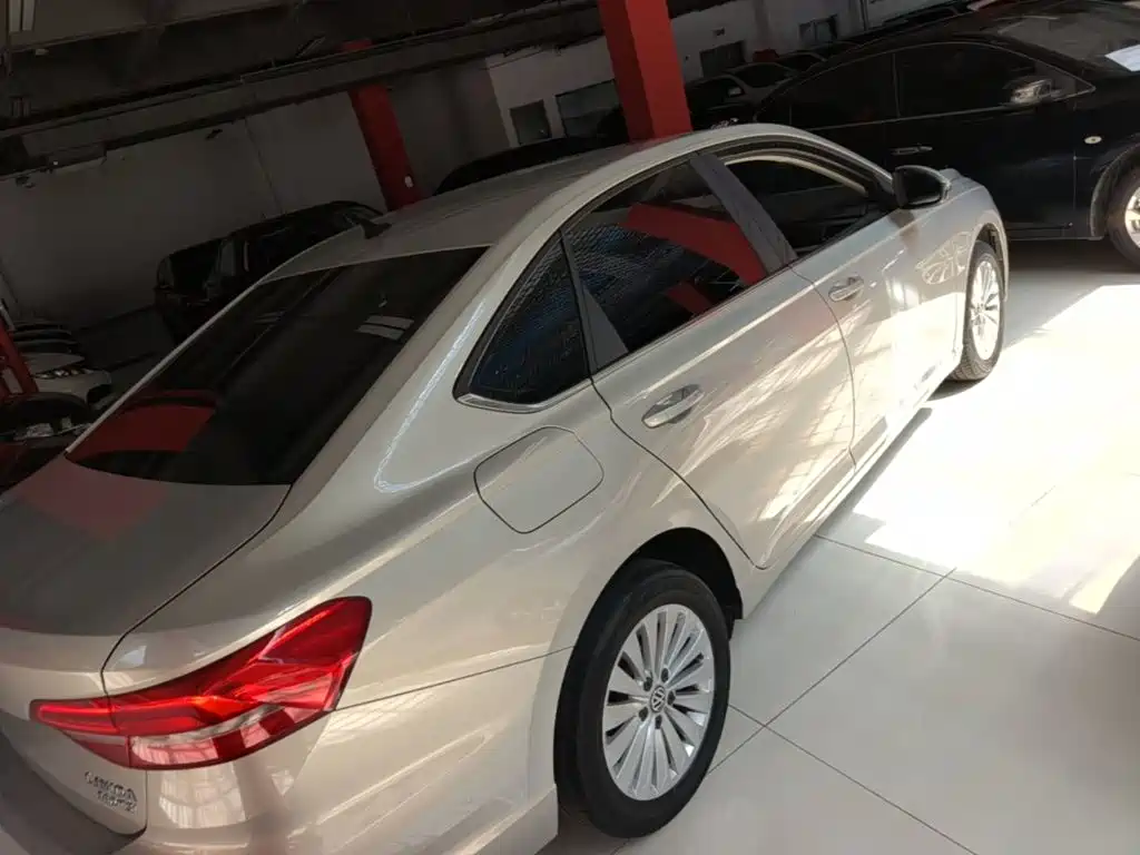 Volkswagen Lavida — миниатюра 7