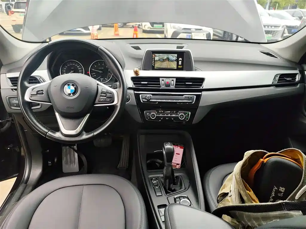 BMW X1 2016 sDrive18Li Premium