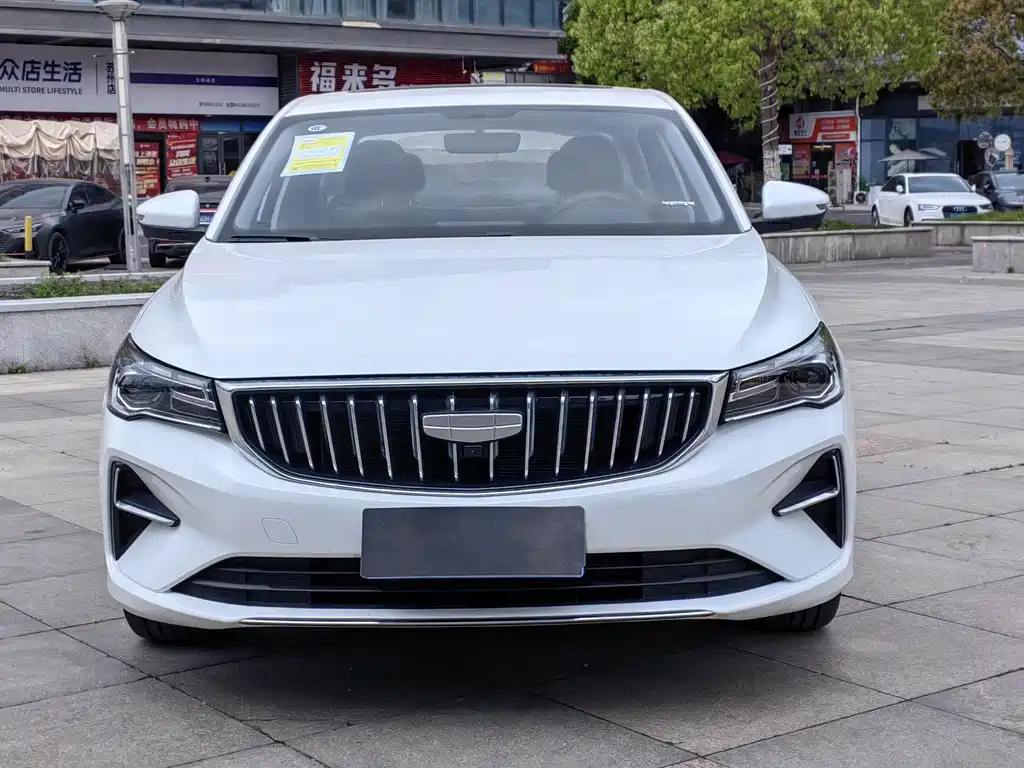 Geely Emgrand 2025 4 1.5L CVT
