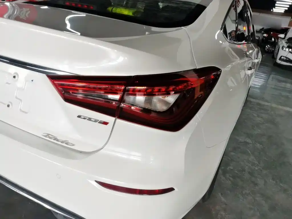 Changan Eado — миниатюра 8