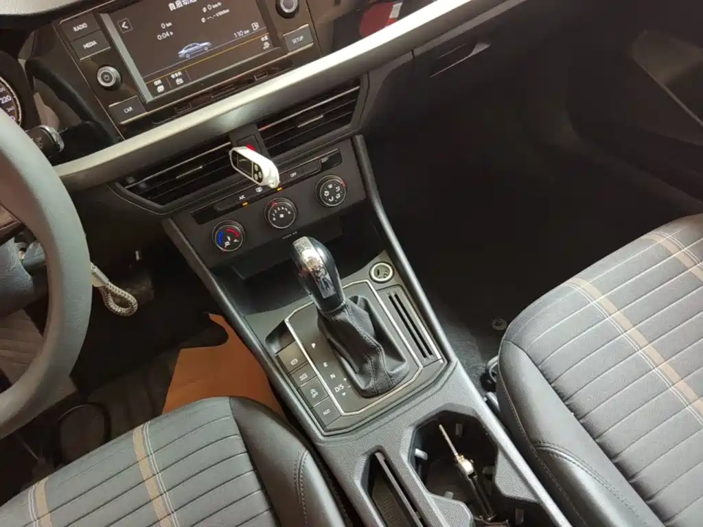 Volkswagen Lavida — миниатюра 14