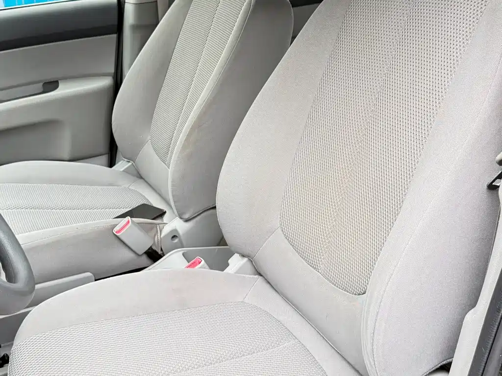 Kia Carens — миниатюра 10