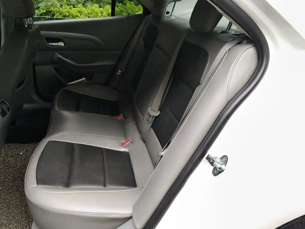 Chevrolet Malibu — миниатюра 15