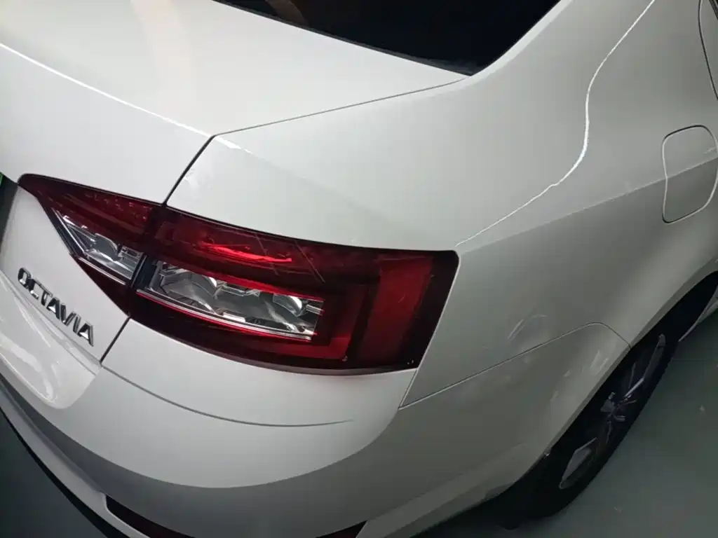 Skoda Octavia — миниатюра 8