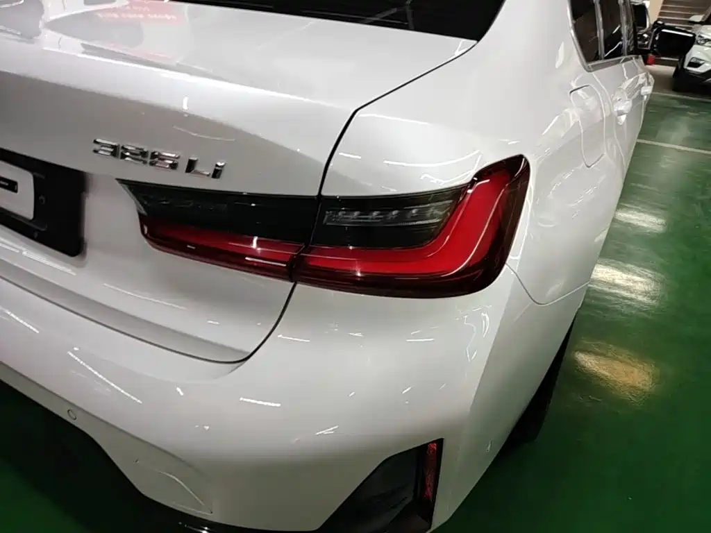 BMW 3 Series — миниатюра 8