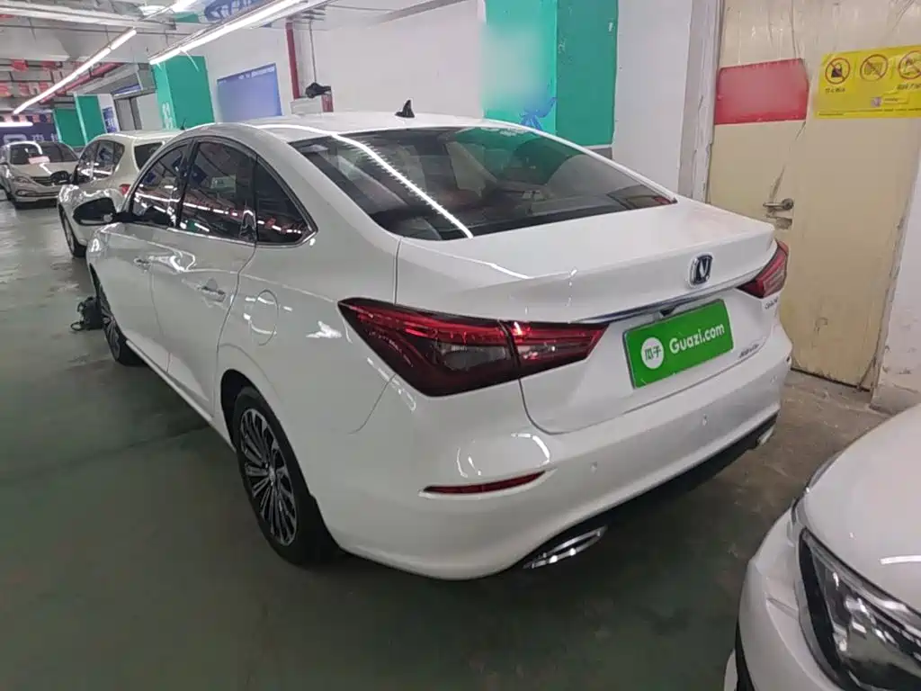 Changan Eado — миниатюра 5