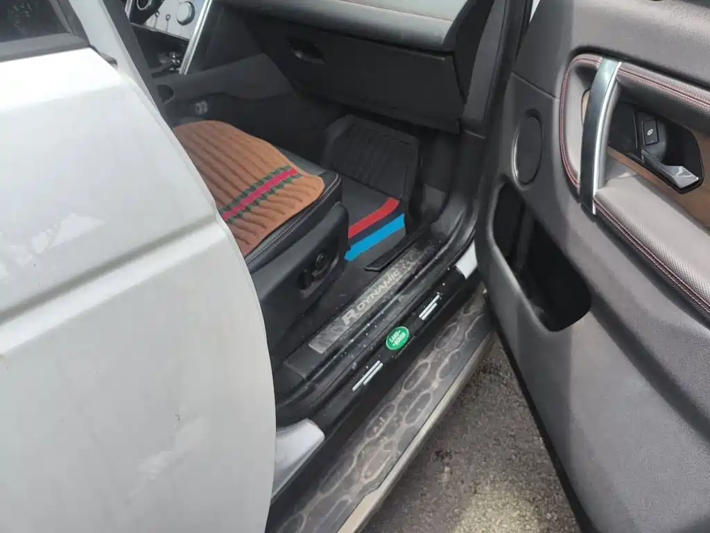 Land Rover Discovery Sport — миниатюра 20