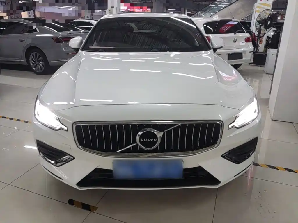 Volvo S60 — миниатюра 3