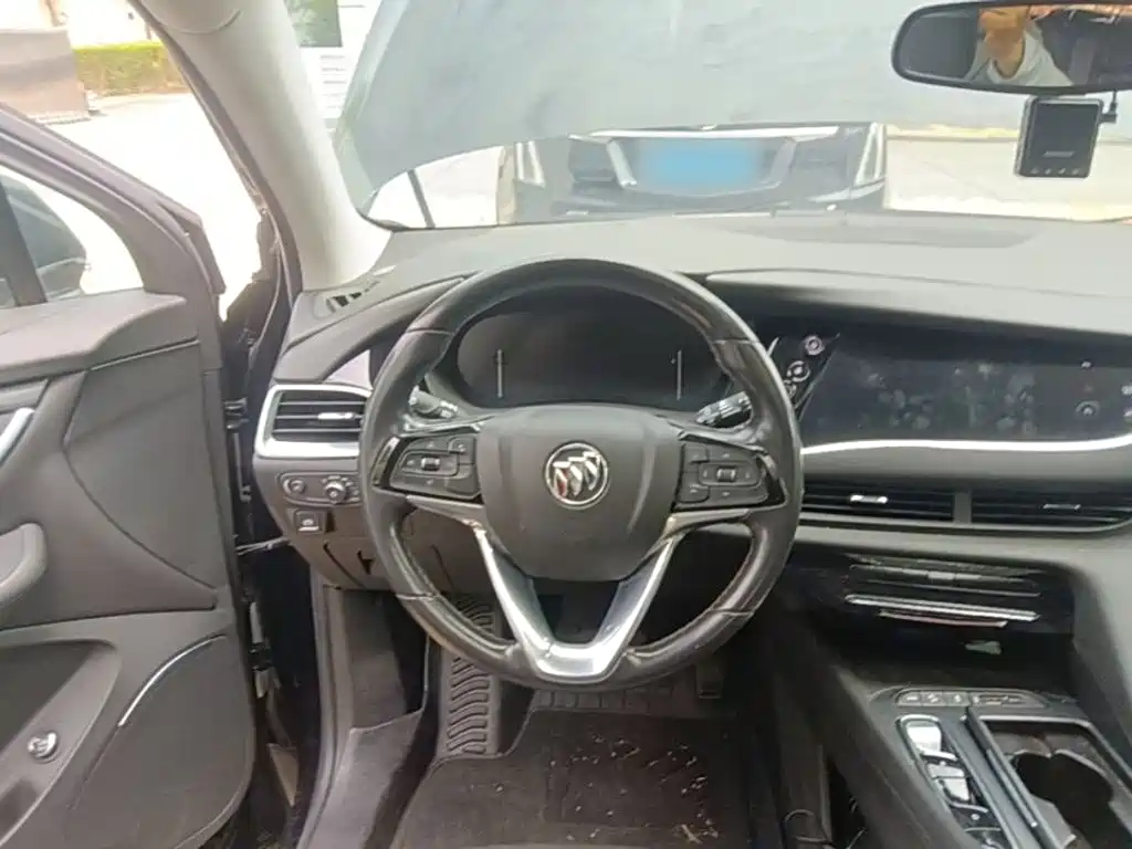 Buick Enclave — миниатюра 15