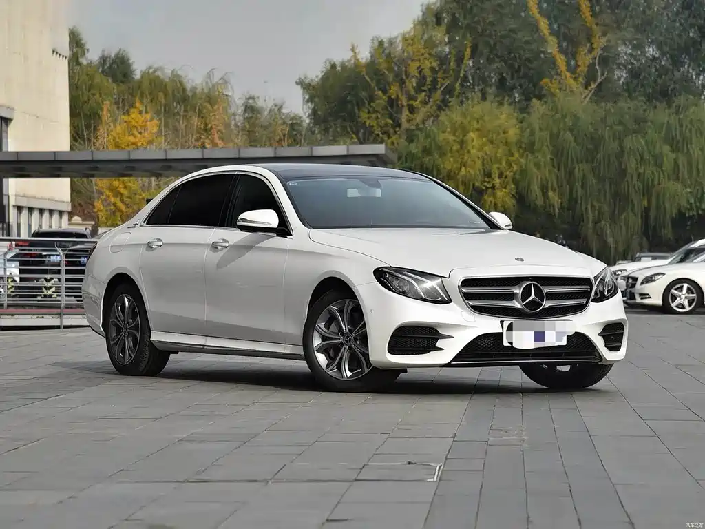 Mercedes-Benz E-Class — миниатюра 4