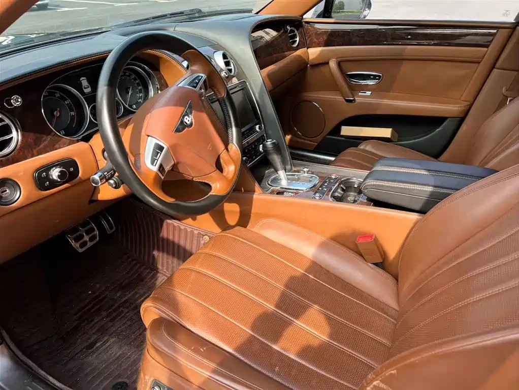 Bentley Flying Spur 2014 4.0T V8 Standard