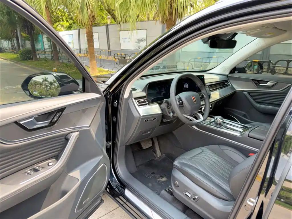 Hongqi HS5 2023 2.0T Pro
