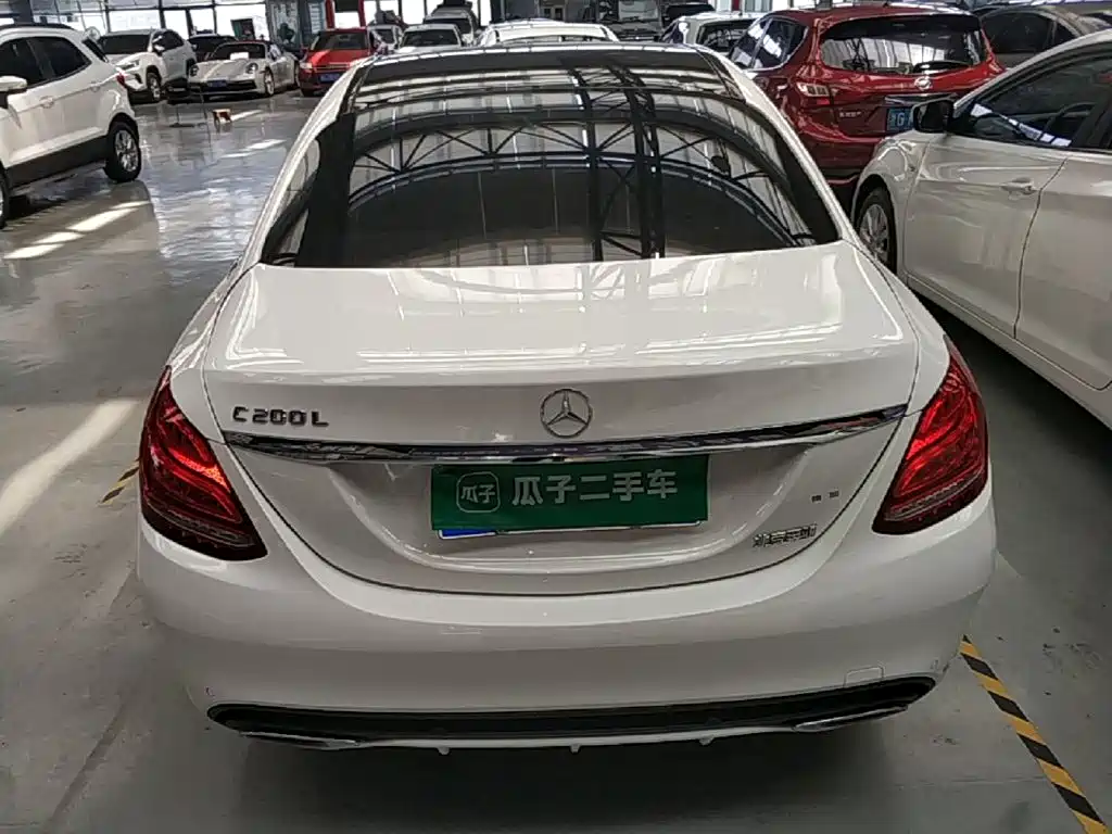 Mercedes-Benz C-Class — миниатюра 6