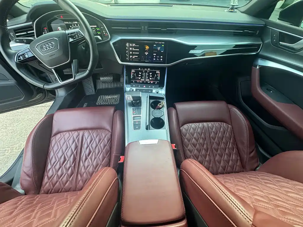 Audi A7L — миниатюра 10