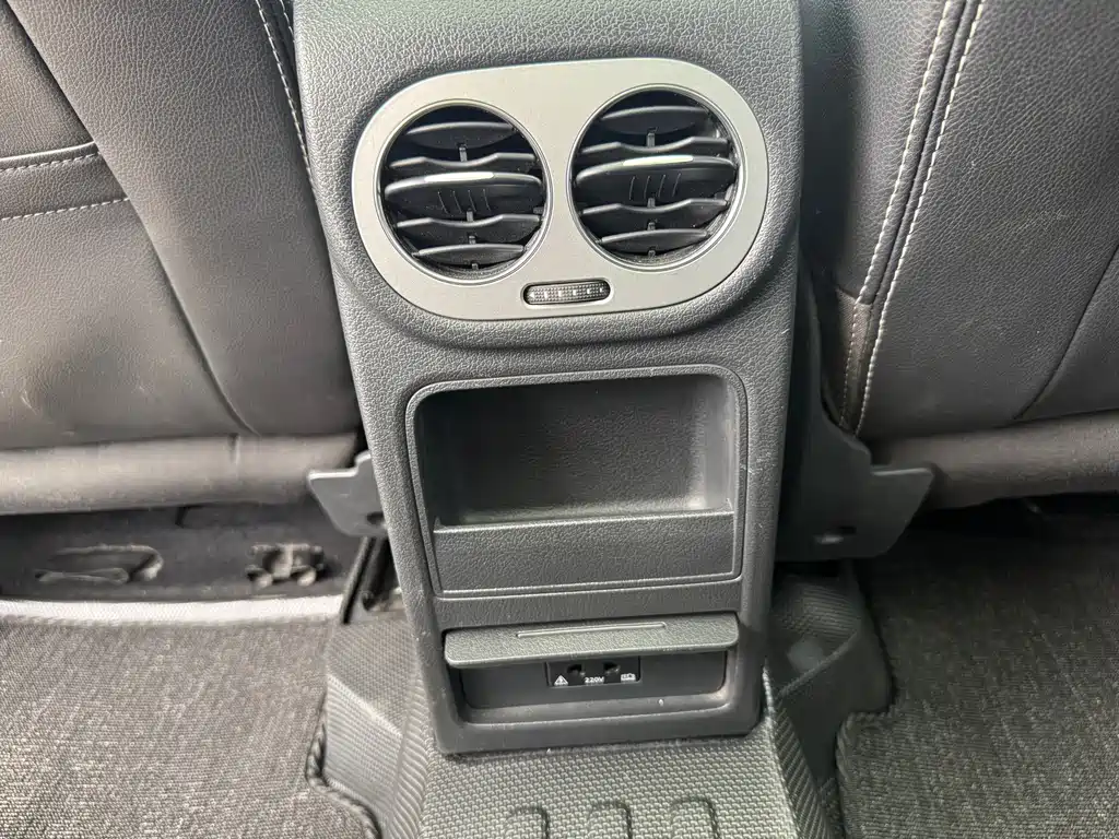 Volkswagen Tiguan — миниатюра 8