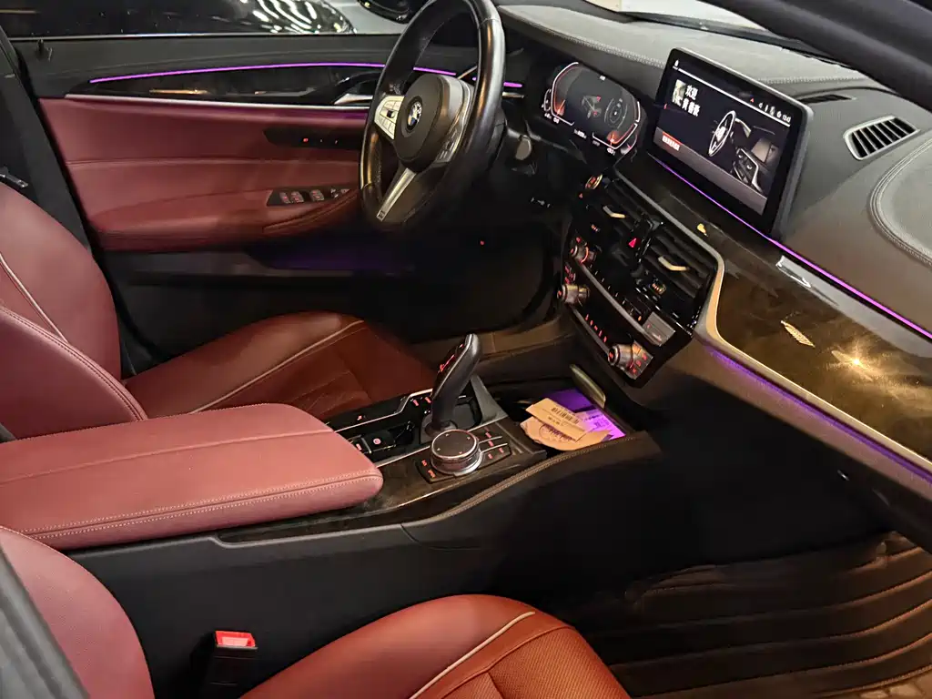 BMW 5 Series — миниатюра 4