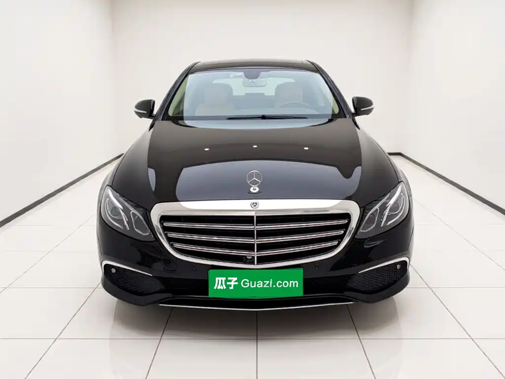 Mercedes-Benz E-Class — миниатюра 2