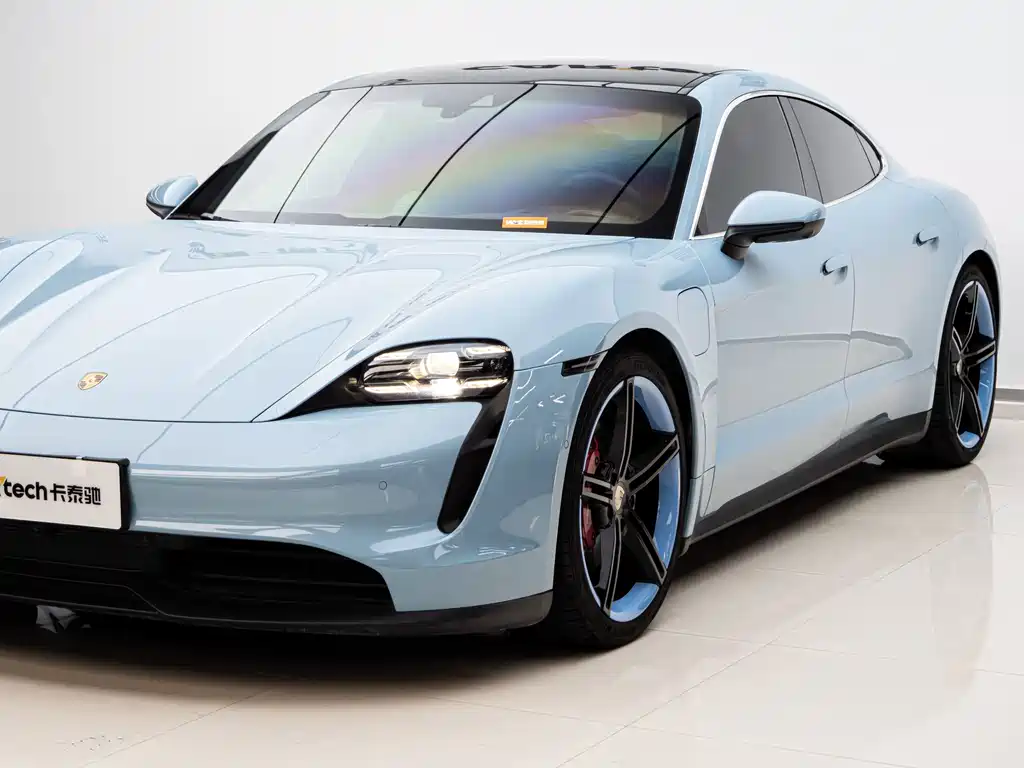 Porsche Taycan — миниатюра 11