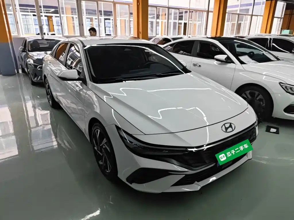 Hyundai Elantra — миниатюра 4