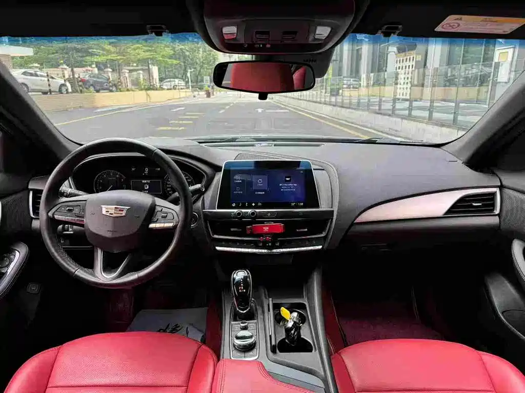 Cadillac CT5 — миниатюра 7