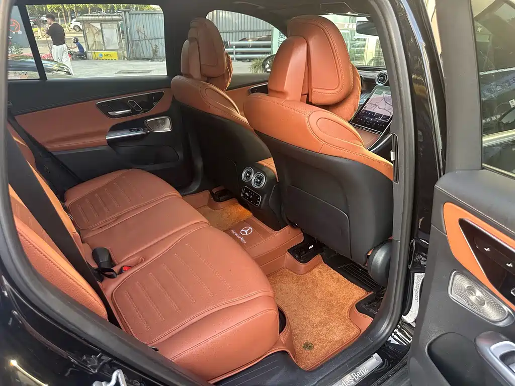 Mercedes-Benz GLC — миниатюра 10