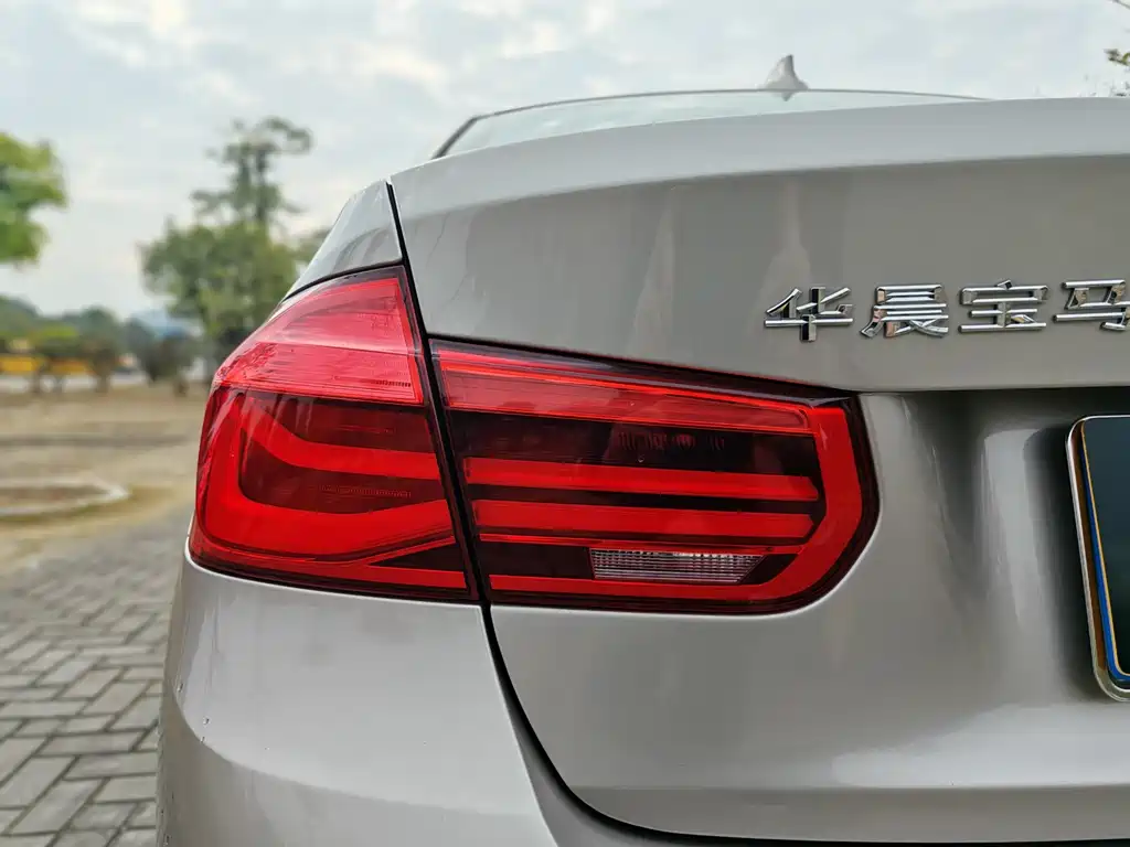 BMW 3 Series — миниатюра 19