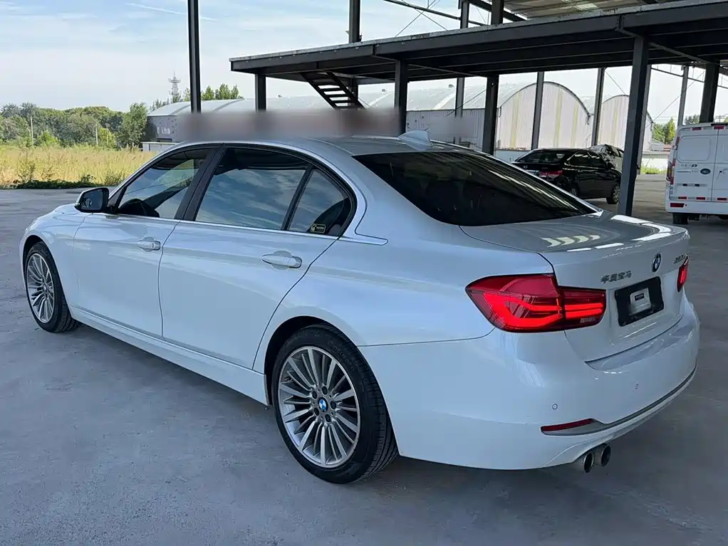 BMW 3 Series — миниатюра 14