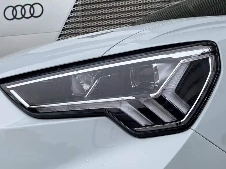 Audi Q3 — миниатюра 14