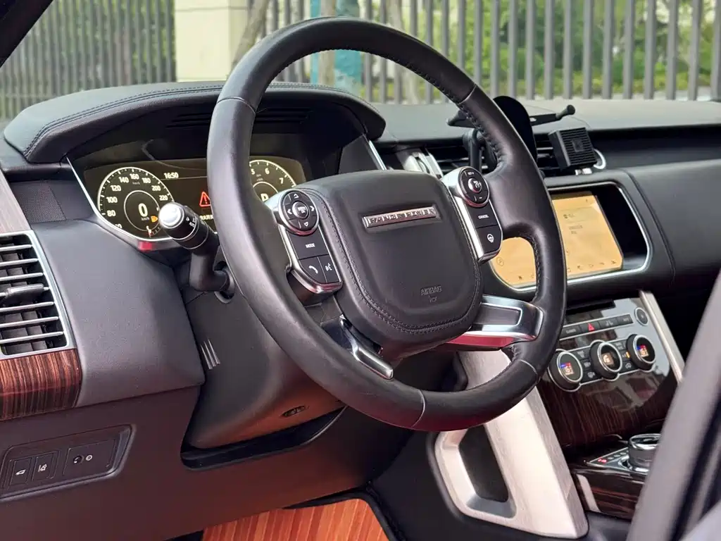 Land Rover Range Rover 2017 3.0 SC V6 Vogue SE Long Wheelbase