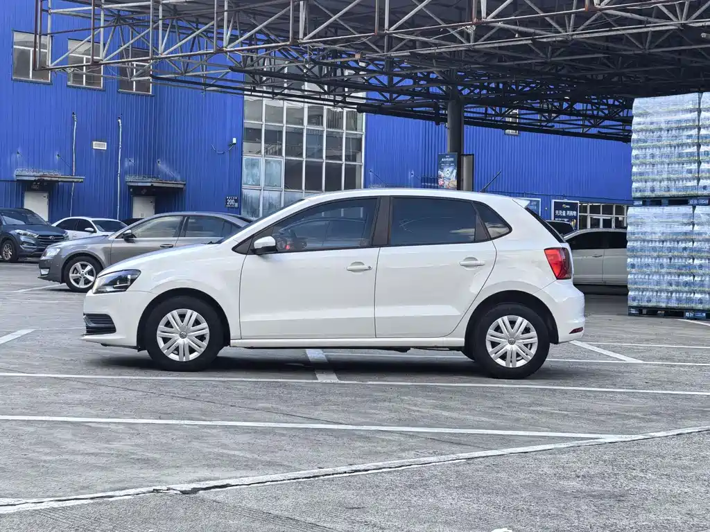 Volkswagen Polo — миниатюра 9
