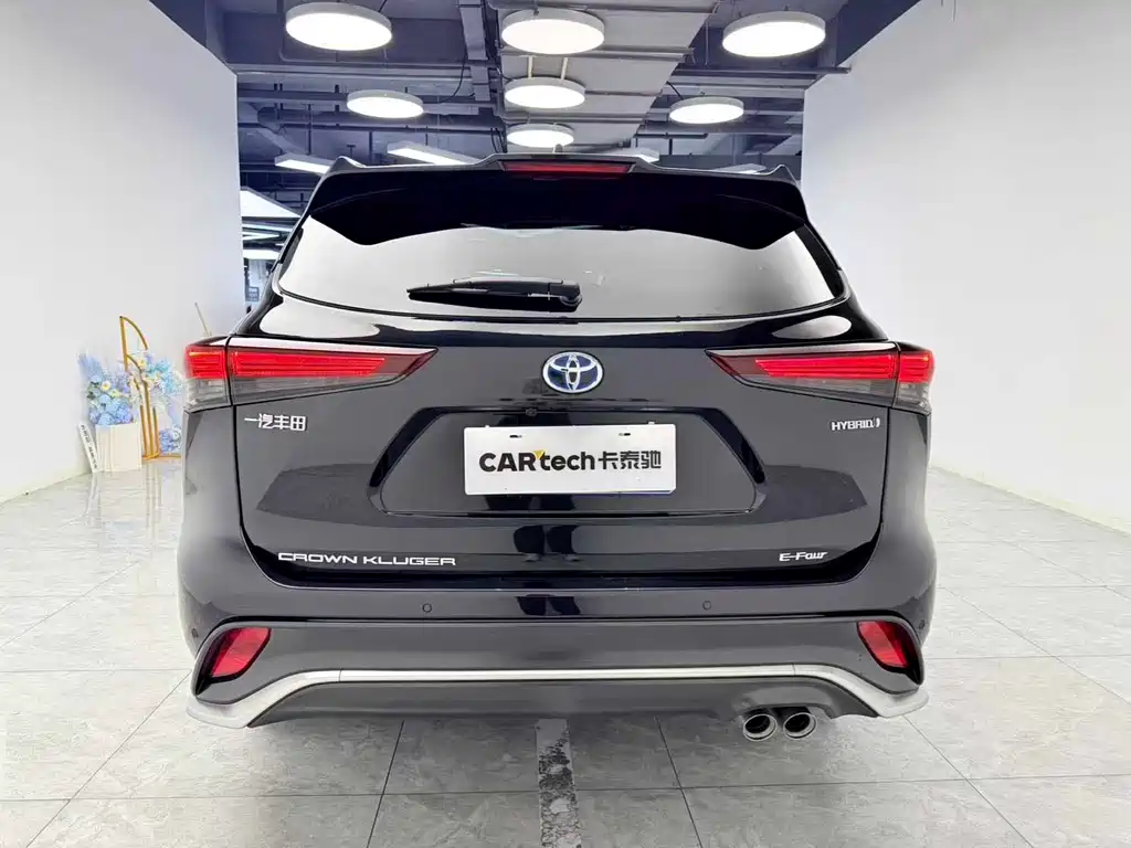 Toyota Crown Kluger 2023 2.5L HEV Luxury
