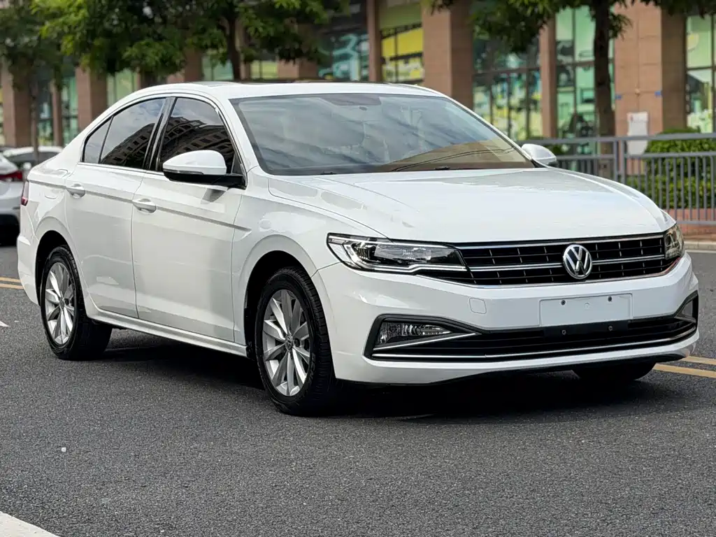 Volkswagen Bora — миниатюра 3